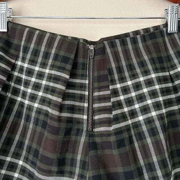 Free People Mayfair Dark Green Plaid Shorts Size 4 - Picture 6 of 10